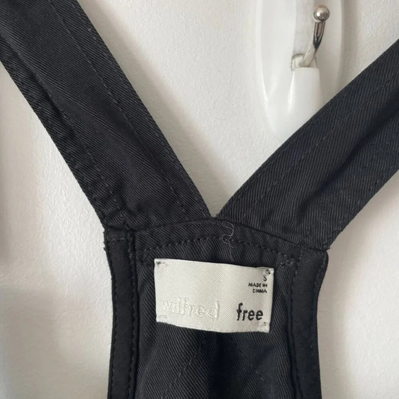 Aritzia Wilfred  Free Valletta Cropped Twill Overalls Black Size Small - Picture 8 of 9